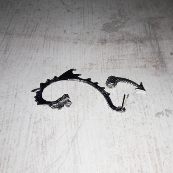 Dragon Antique Silver Pewter Cuff Wrap Earring - Picture 2 of 3